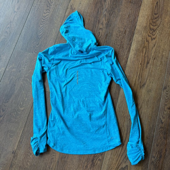 Nike Dri-Fit Pullover with Hoodie - Picture 4 of 4